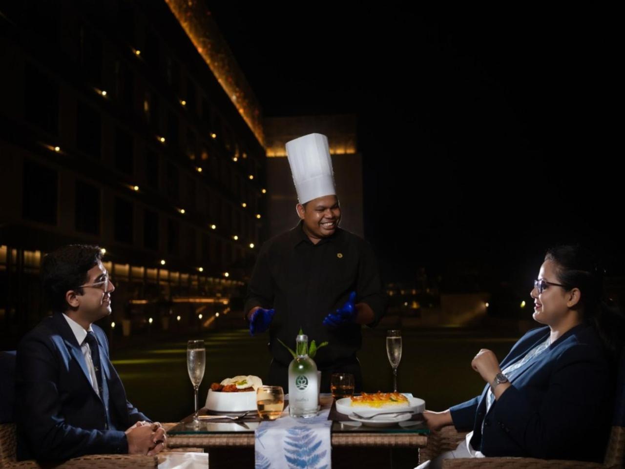 Vivanta Bhubaneswar Dn Square Εξωτερικό φωτογραφία